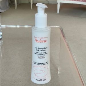 Avene Milk Cleanser